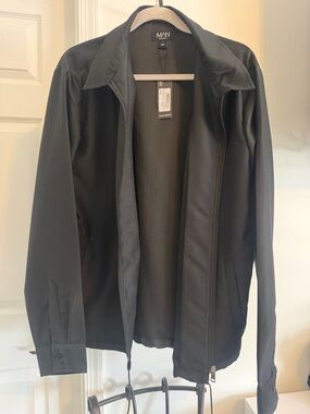 MAN Lightweight Black Shirt Jacket with Zip Front